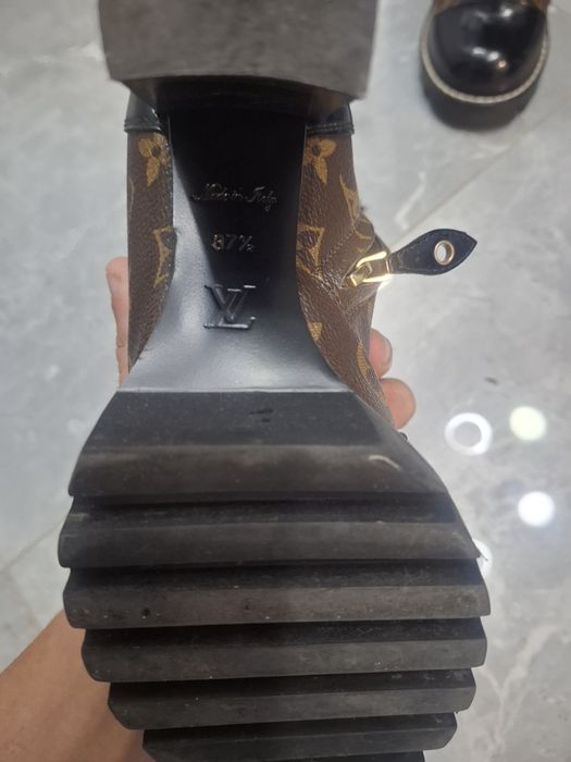 Botine Louis Vuitton Star Trail din piele