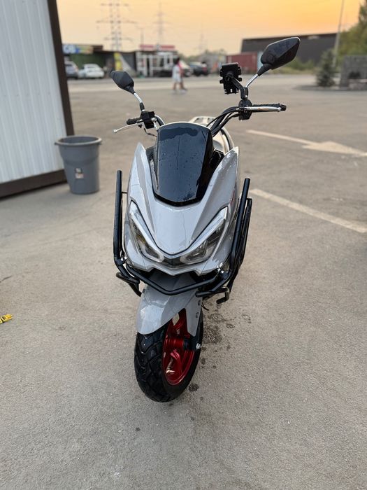 Макси 150 куб Мопед сатылады