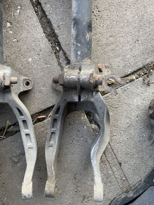 Предни амотисьори Alfa Romeo 147