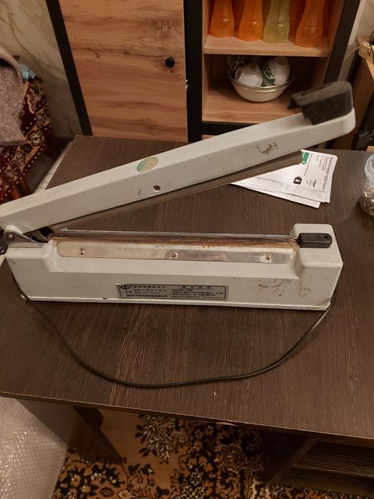 Продам ручной импульсный запайщик пакетов.
Состояние: хорошее, полност