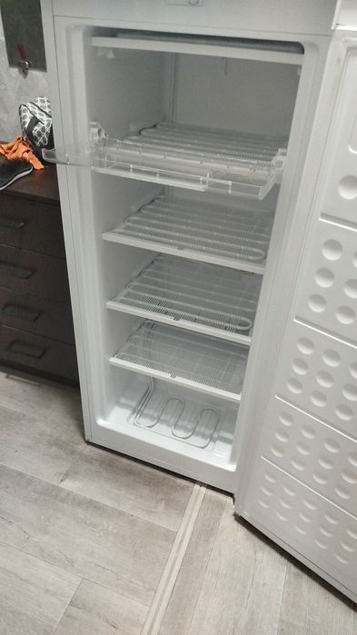 Продам Морозильная камера