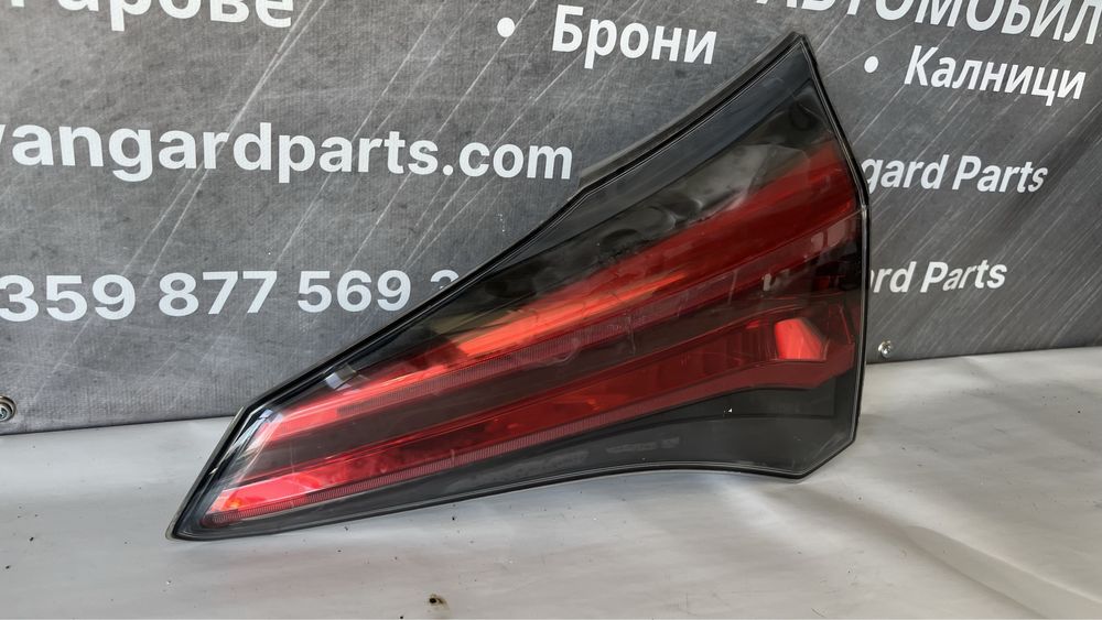 Ляв и 2 броя десен стоп Toyota Rav4 4