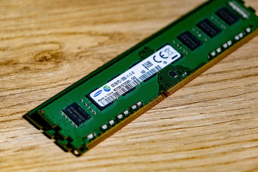 Kit-uri memorie DDR3 16/32/64 GB ( rămase 2 )