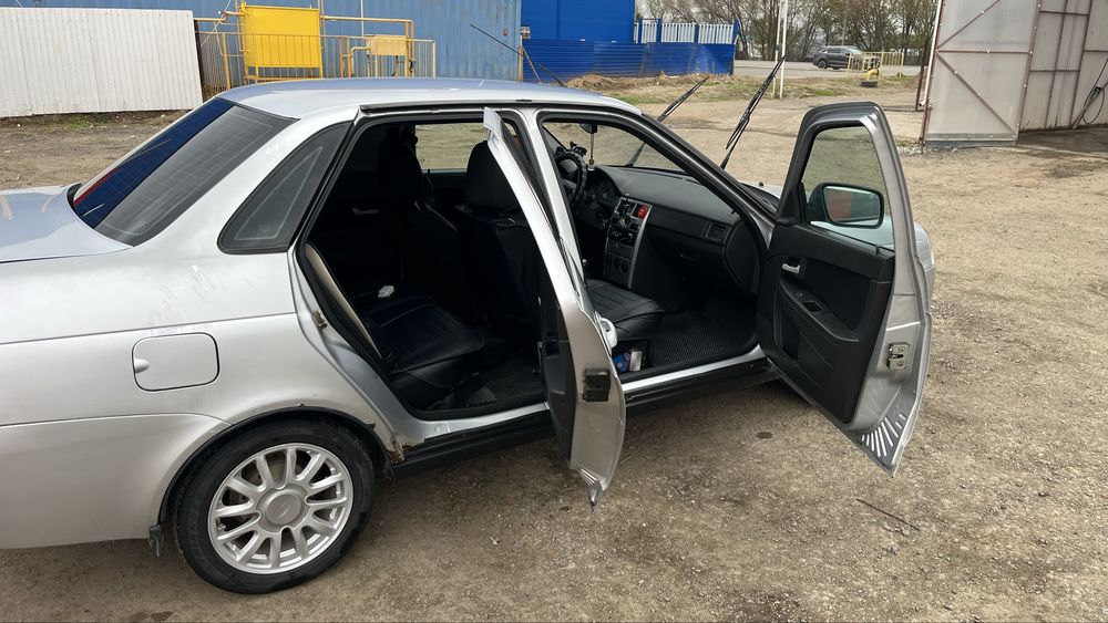 Продам приору казах 13 г