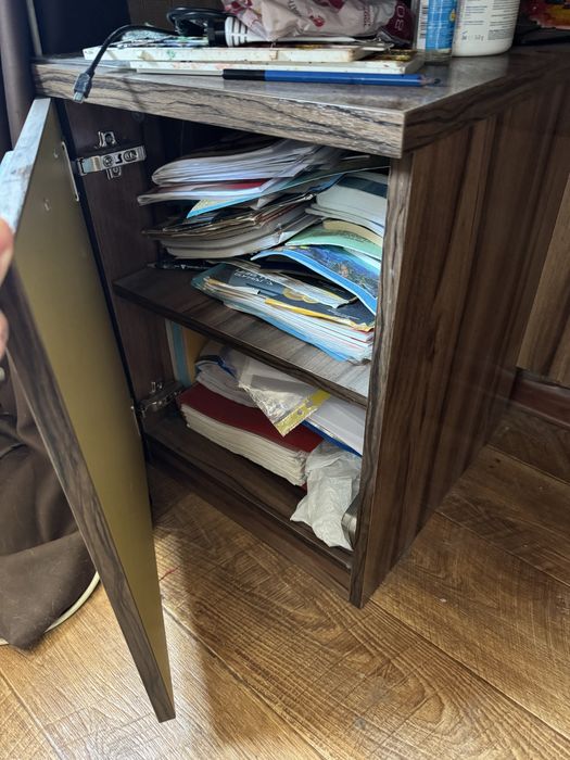 продам стол компьютерный