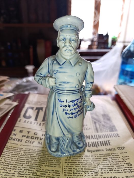 Статуэтки в ассортименте