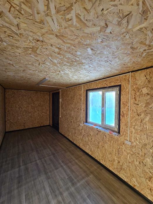 Утепленный контейнер, пустой контейнер