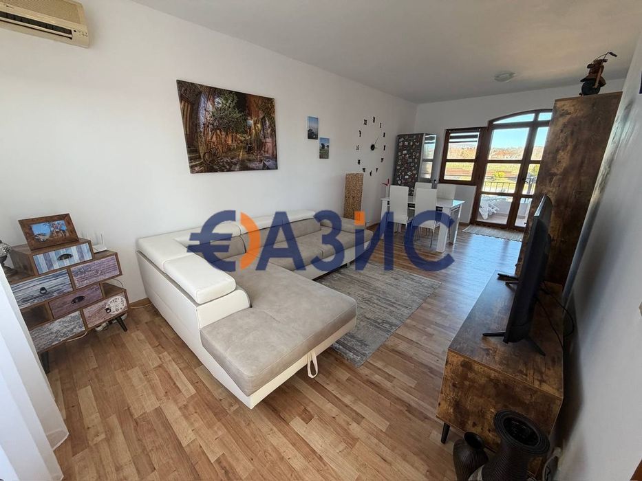 Продава се Тристаен апартамент в с. Кошарица, Област Бургас - 96 кв.м за 449 €/кв.м - Снимка #2