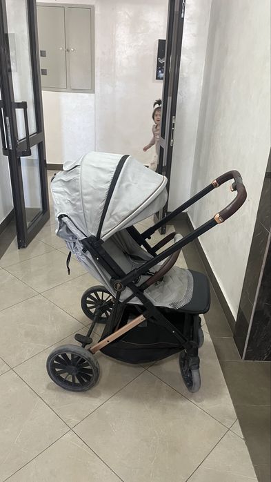 Продам коляску почти новую