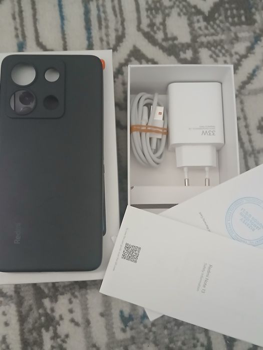 Redmi Note 13 8+4/256GB. Zavod Ideal holatda. To'liq komplekt.