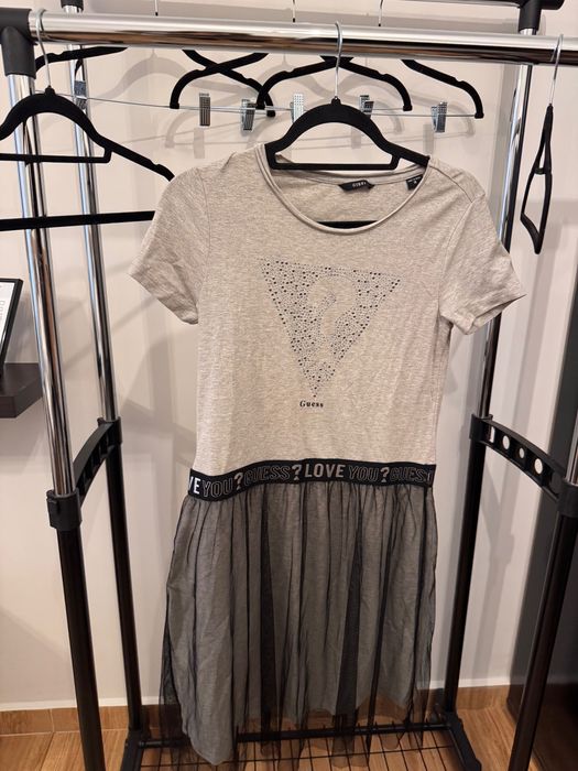 Guess рокля 16 годишна