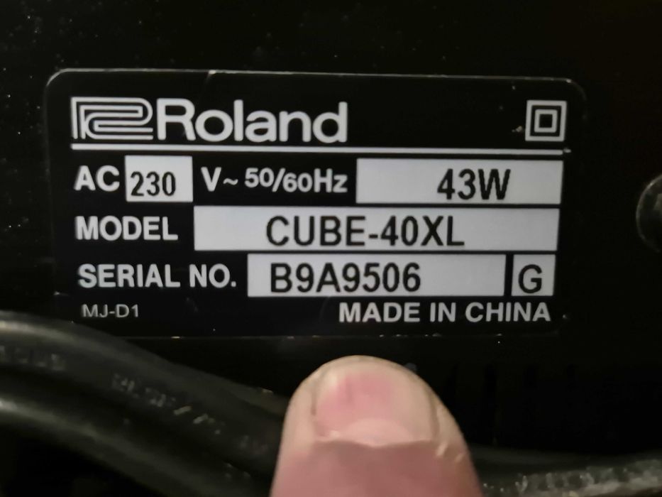 ROLAND CUBE-40XL - висок клас китарен усилвател Роланд кубе