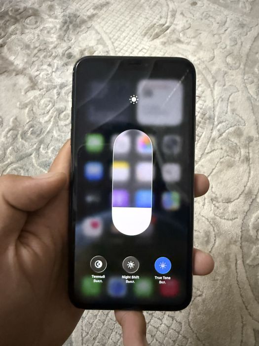 Iphone 11 pro max Xolati yaxshi yomkisi 70 region RM/A Abmen yoq