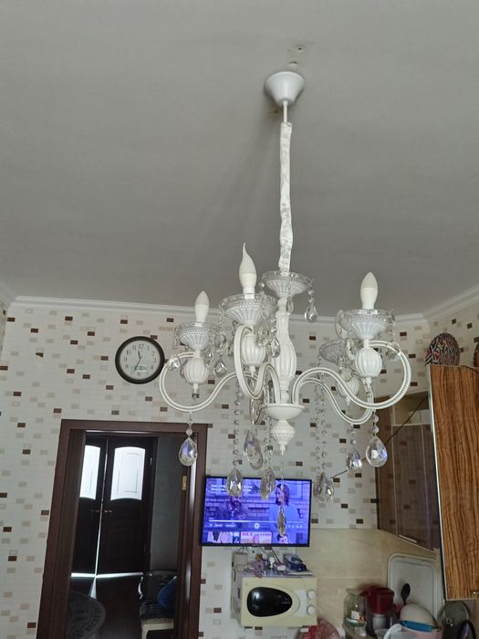 Люстра пяти рожковая