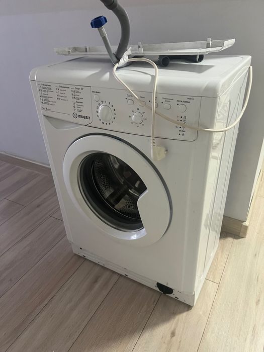 Продам б/у стир.машинку автомат.