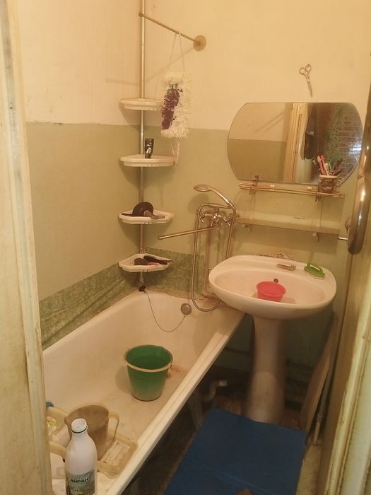 Продам 4 х комнатную квартиру