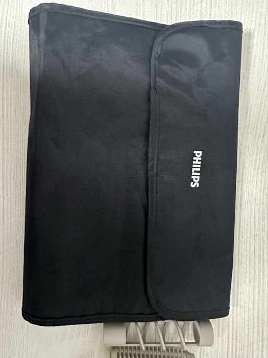 Philips компелкт маша с няколко накрайника и несесер