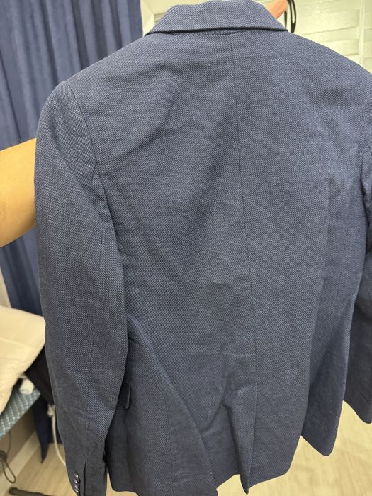 Продам пиджак для мальчика. Одевали 1 раз