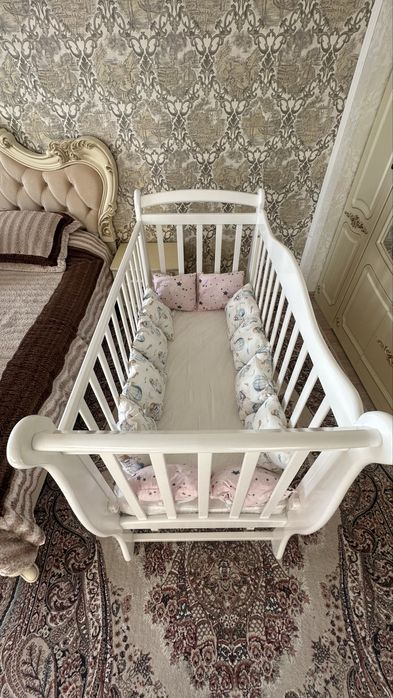 Продам 2 детские кровати.