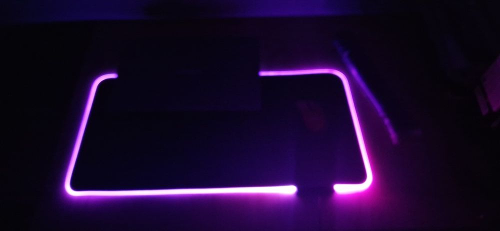 Mouse Pad pentru jocuri RGB