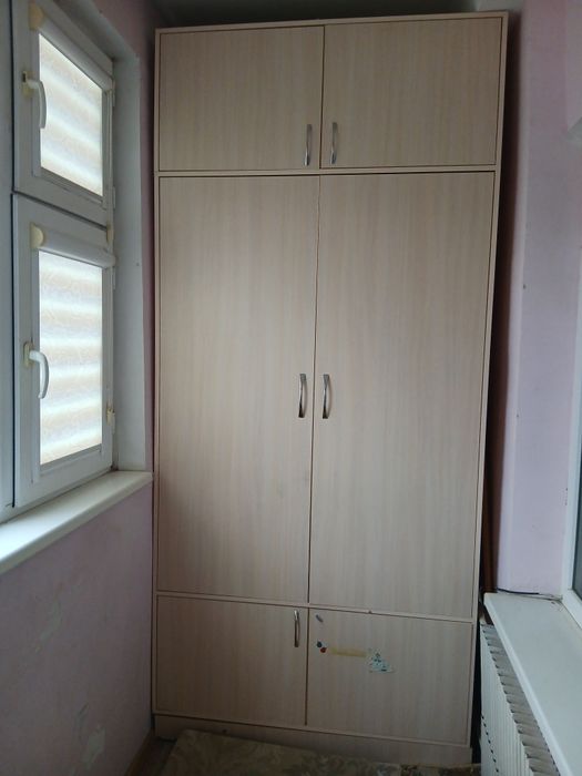 Продаётся Шкаф в хорошем состояний