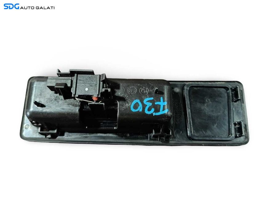 Maner Clapeta Deschidere Haion Capota Portbagaj BMW Seria 3 E90 E91 E92 E93 2004 - 2011 Cod 108229-10 [LR6365]