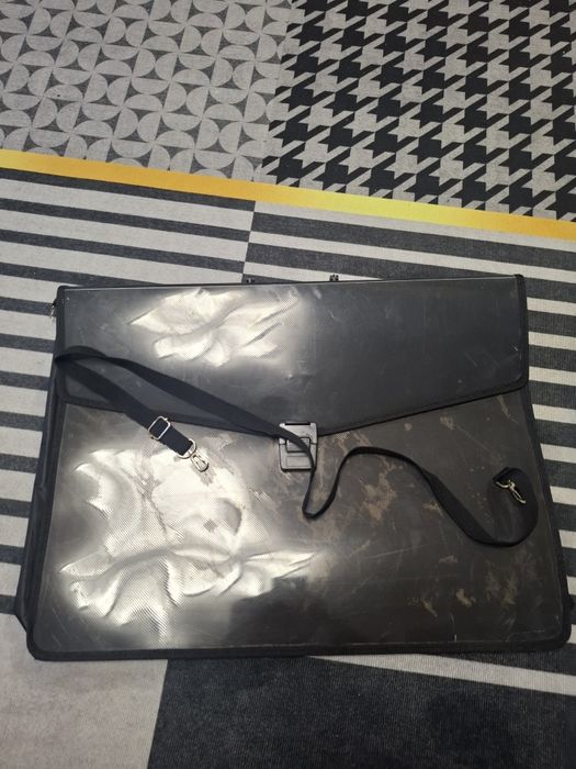 Продаю Кейс для документов/рисунков/работ