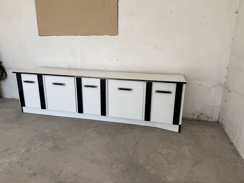 Мебель для пользования в магазинах