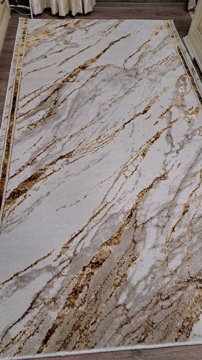 Новый ковёр, размером 140 на 250