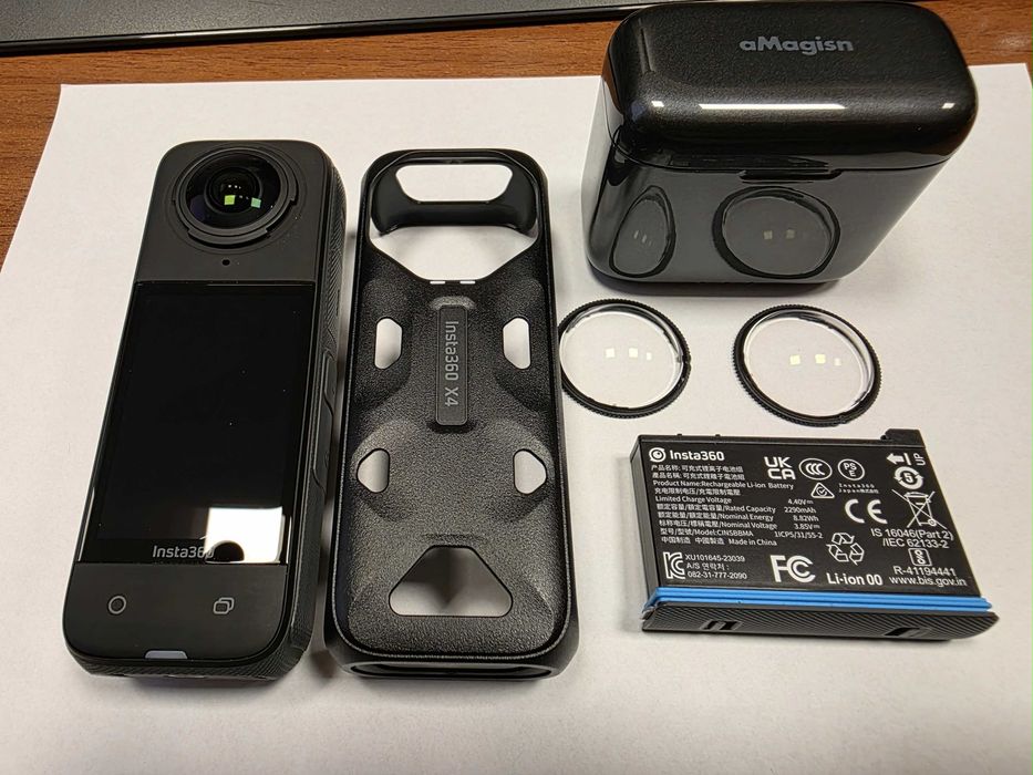 Insta360 X4, доп. батерия, зарядно, предпазен калъф, лещи ...