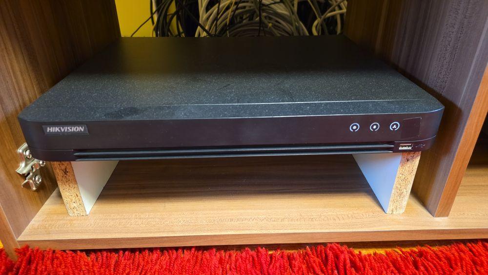 Hikvision NVR и Hikvision DVR