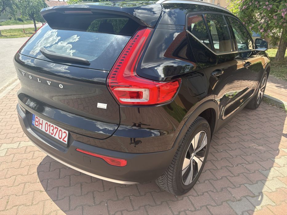 VOLVO XC40 2021 — imagine 3