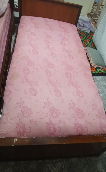 1 kishilik divan 2 ta
