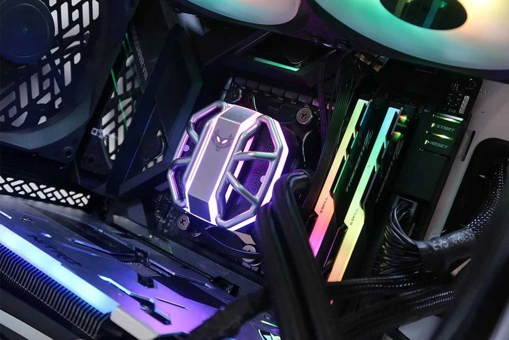 НОВО Водно Охлаждане Sapphire Nitro+ S240-A AIO ARGB AM4 1150 AM5 1700