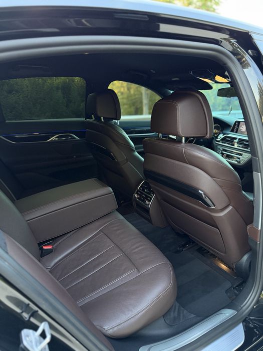 BMW Seria 7 G11 740d Xd / M pachet Int/Ext / 2017