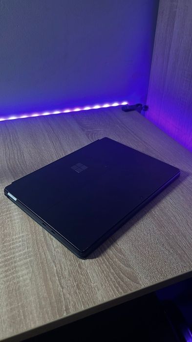 Microsoft Surface Pro 11 (Model Nou) – Stare Excelentă + Accesorii