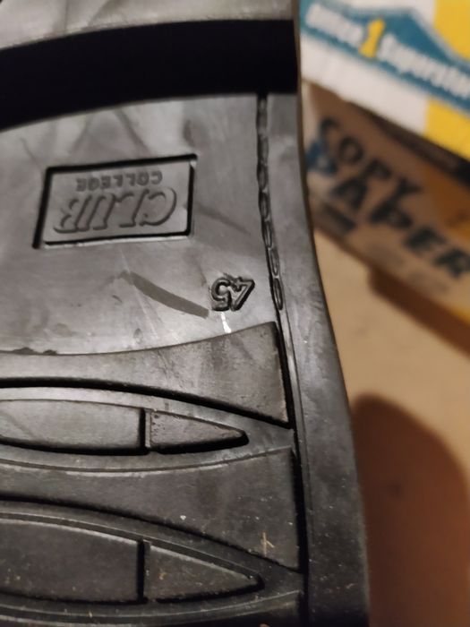 Обувки мъжки различни модели