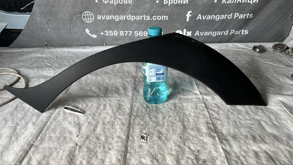 Вежда предна лява Toyota Urban Cruiser