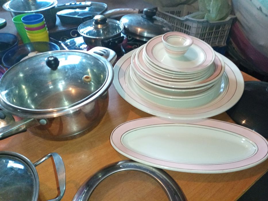 Продам посуду кастрюли