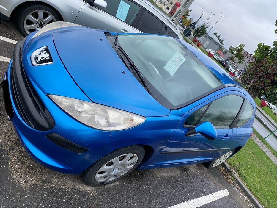 Peugeot 207 benzina