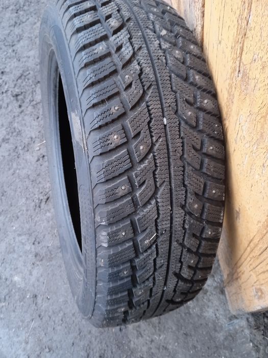 Продается зимняя шина R17 в поселке Айсары (Глазуновка)
