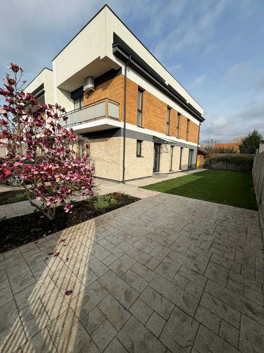 Casă individuală modernă - 120 mp utili - Teren 300 mp