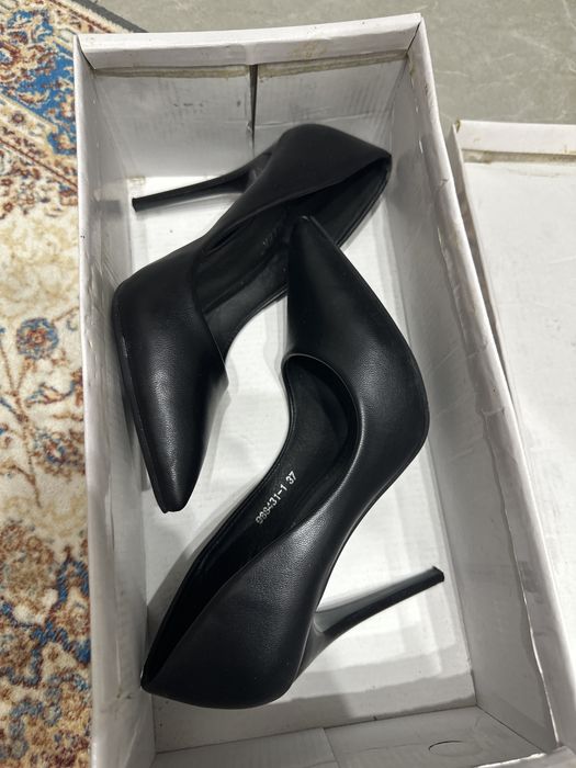 Продаю туфельку 37р