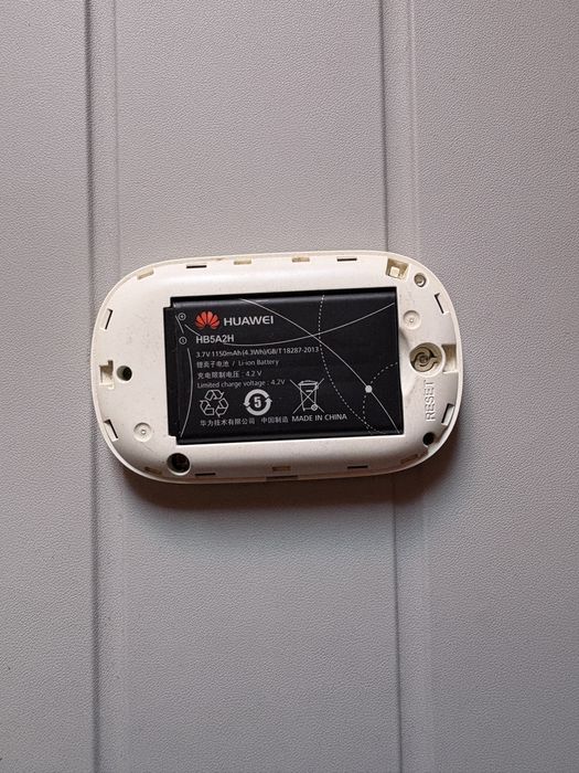Router portabil Huawei