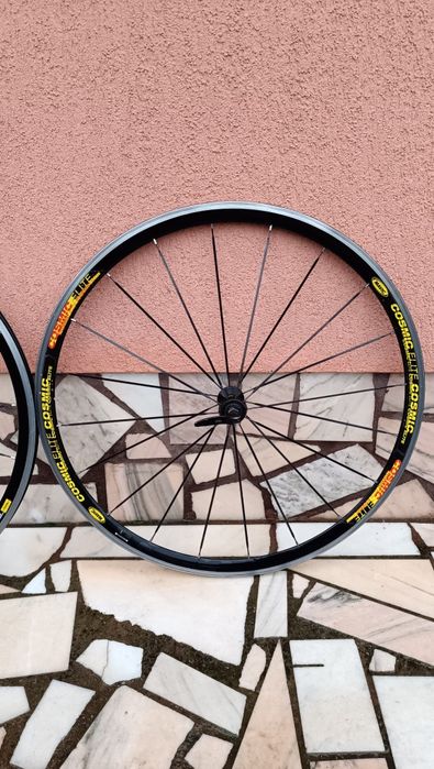Roata janta fata bicicleta Mavic 700-18