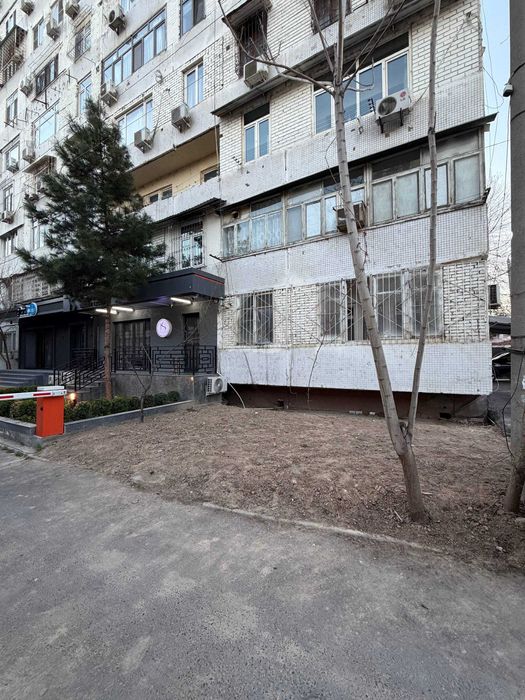 срочно продается коммерческое ПОМЕЩЕНИЕ 75м2 Айбек метро Савдогар Банк