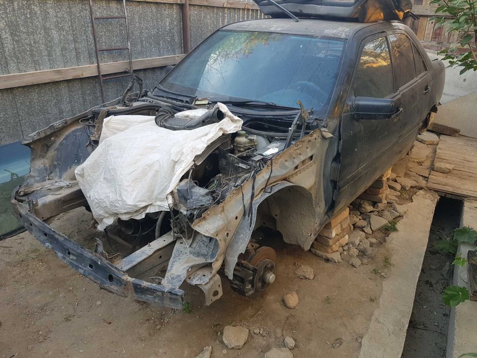 Мерседес w202 v1,8 v2,8