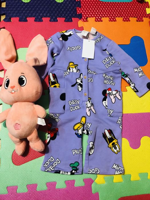 Haine trening minnie mickey dinozauri noi H&M
