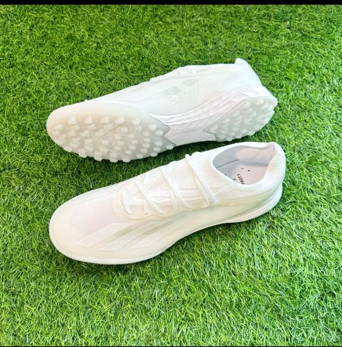 Продам бутсы новые