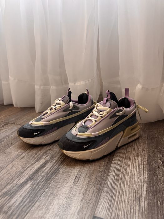 Nike Air Max Furyosa маратонки